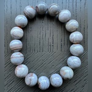 Amethyst lace agate bracelet 12mm SIZE 7’